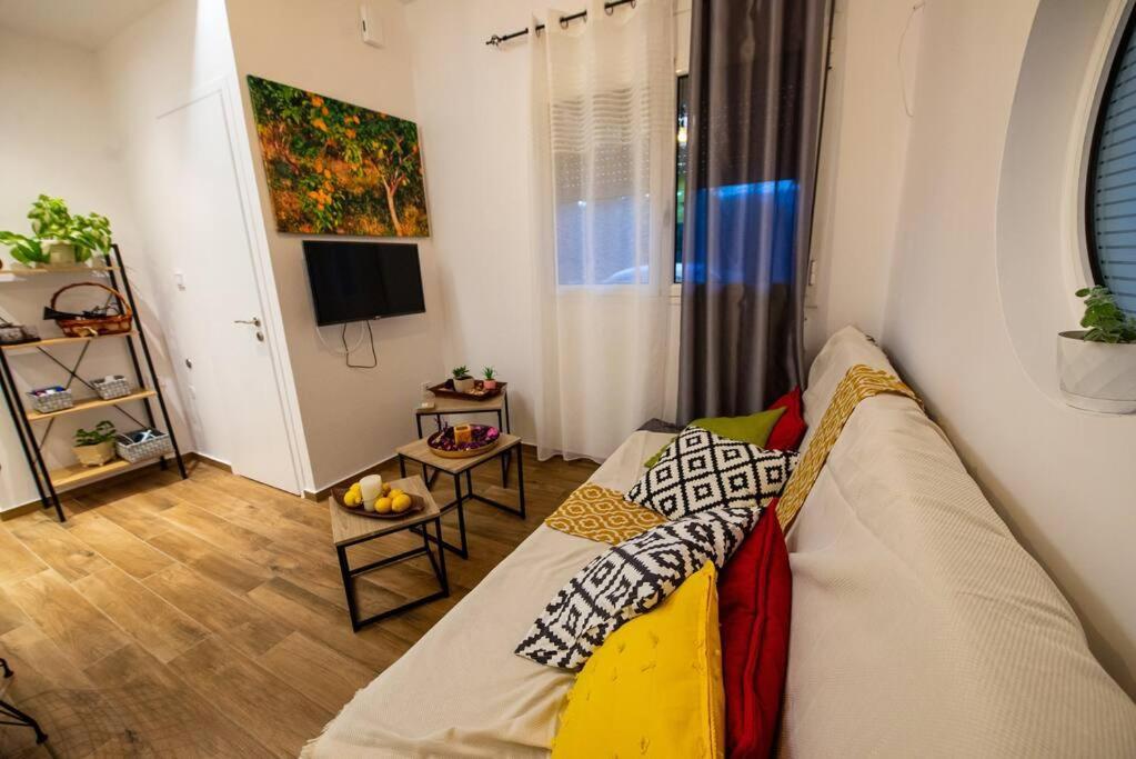 Lemon Garden Stylish Private Apartment Kalamata Dış mekan fotoğraf